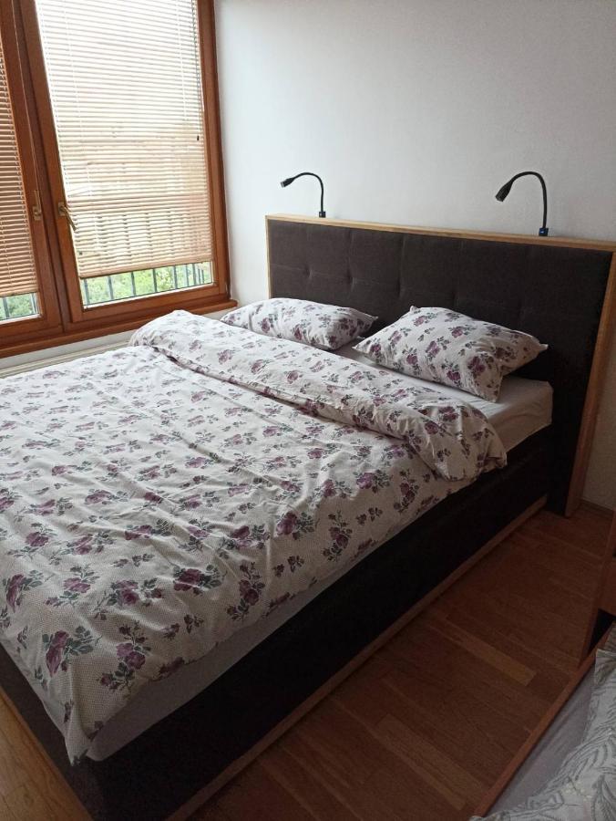 Apartment Bella Casa Free Parking Сараево Екстериор снимка
