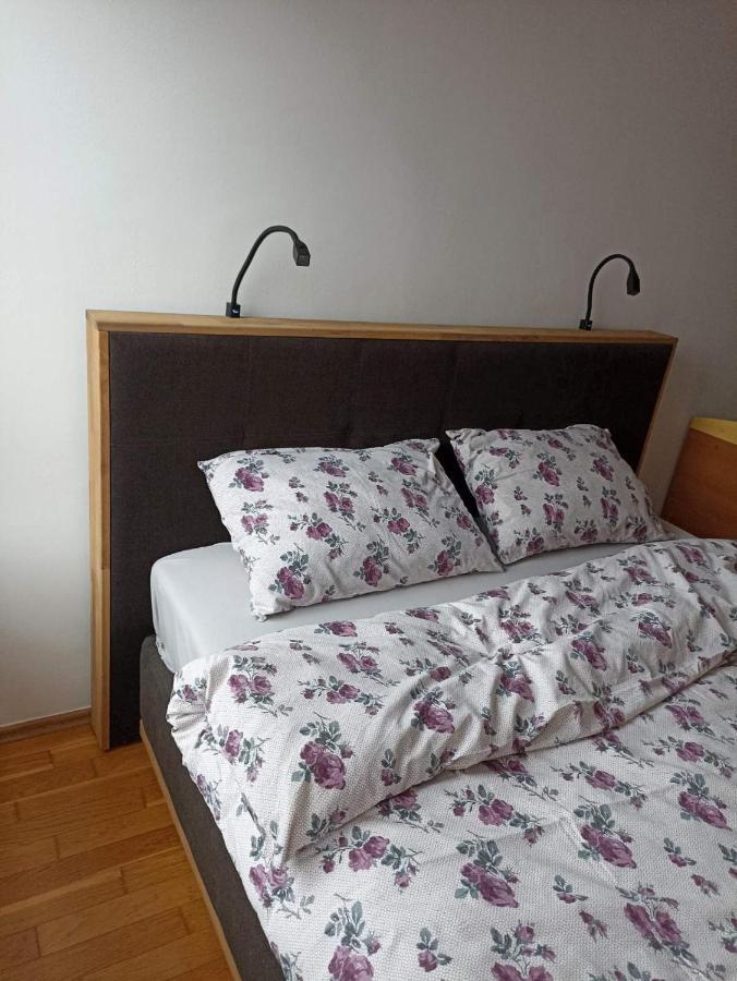 Apartment Bella Casa Free Parking Сараево Екстериор снимка